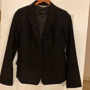 Banana Republic classic lightweight black blazer, size 6P
NWOT